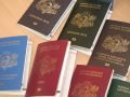 Латышские паспорта, тысячи их!