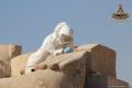 Инопланетянин реставратор за работой над статуей Рамзеса